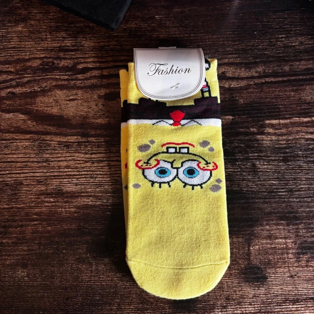 SpongeBob SquarePants Yellow Character Graphic Crew Socks Womens Fashion New